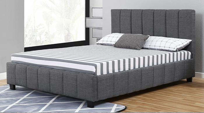 Gestoffeerd bed