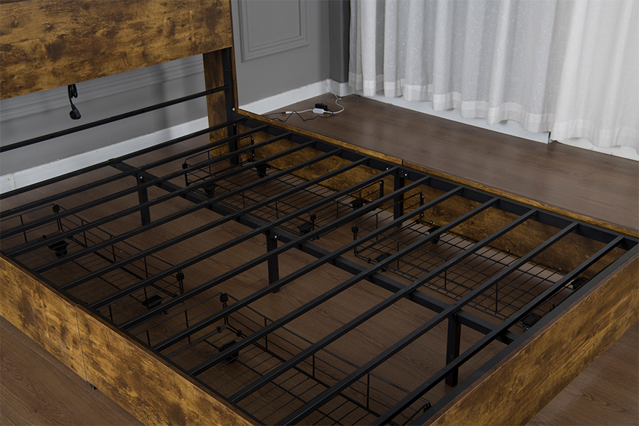 4831D Houten bedframe in retro-industriële stijl