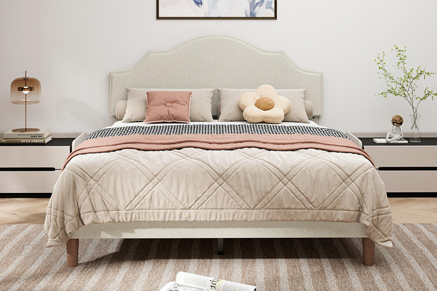 N21 Hoogwaardig beige stoffen queensize gestoffeerd bed
