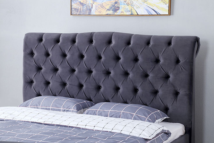 1304 Met fluwelen stof gestoffeerd bed met houten frame