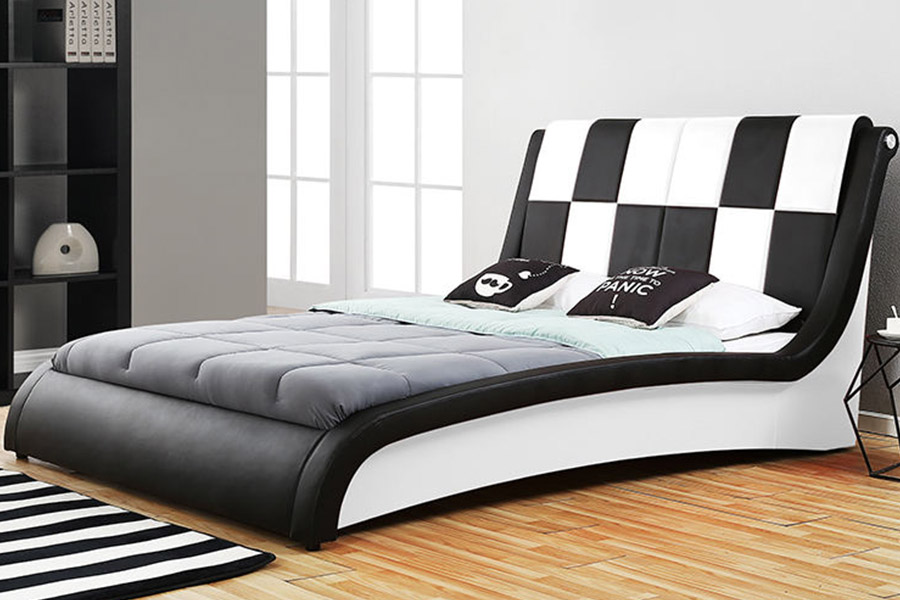 1443 Dubbel kingsize, met PU-synthetisch leer gestoffeerd bed