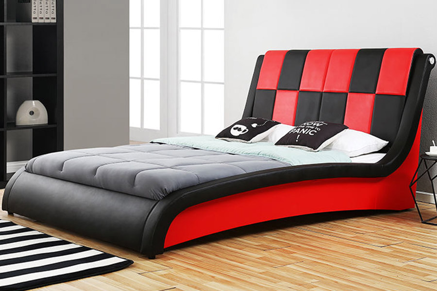 1443 Dubbel kingsize, met PU-synthetisch leer gestoffeerd bed