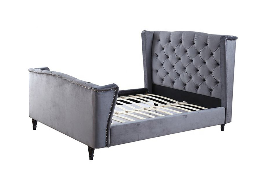 1399 Gestoffeerd bed met vleugelvormige rugleuning van fluweel
