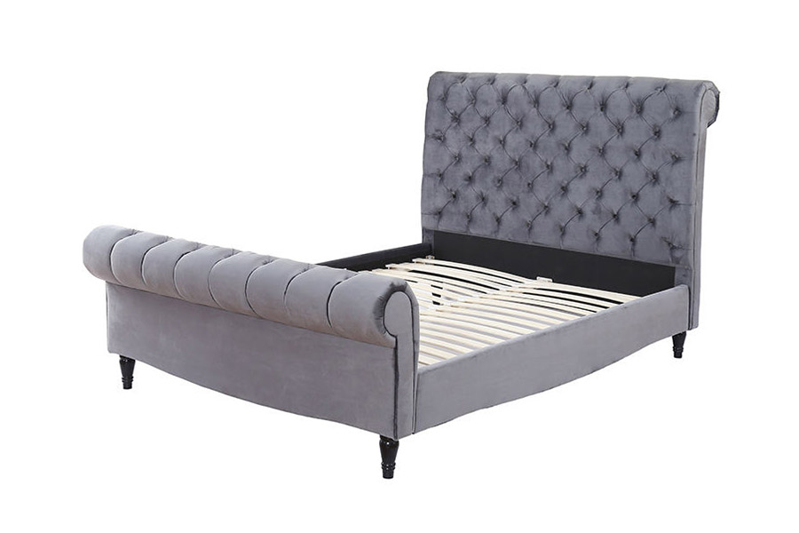 1393 Luxe sleebed met hoog hoofdeinde, gestoffeerd bed