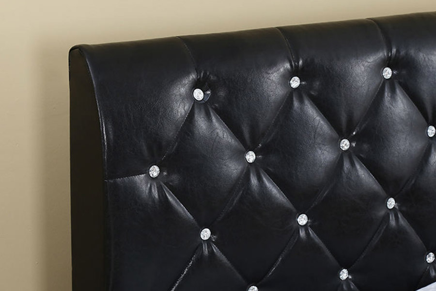 1367 Gestoffeerd bed met zwart leer, zacht Pu-hoofdeinde
