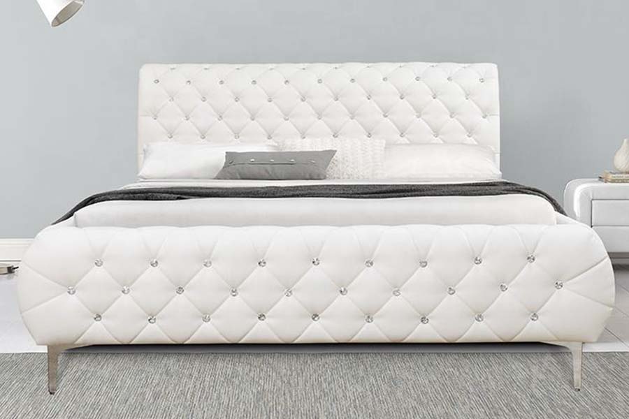 1586 Wit PU-leer, zacht houten frame, gestoffeerd bed