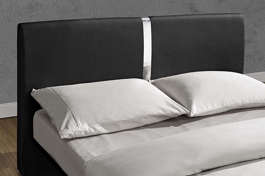 1859 Massief houten frame, zacht leer gestoffeerd bed