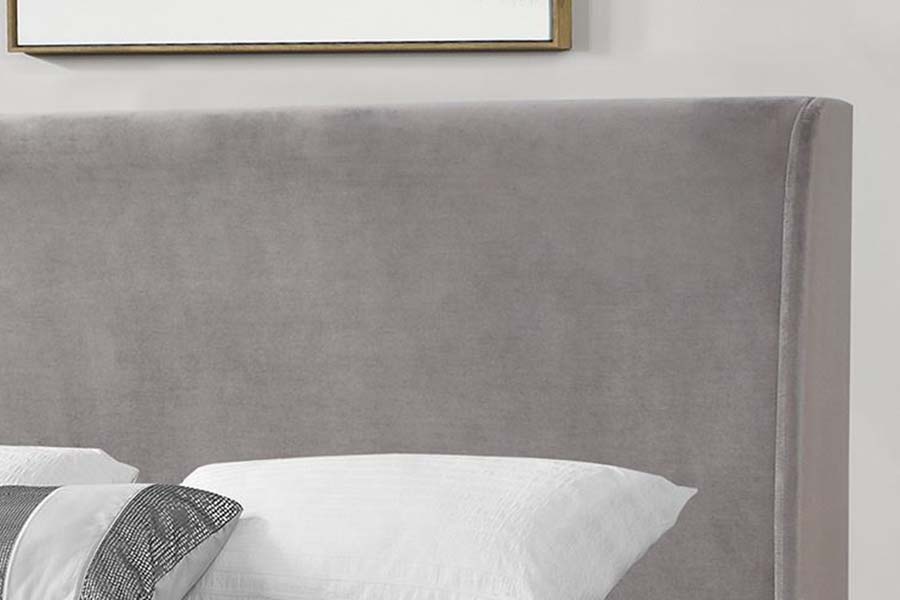 1575 Groot bedframe, gestoffeerd bed