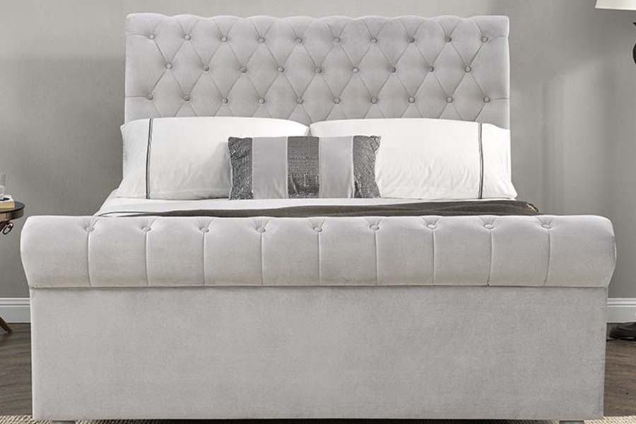 1563 Klassiek zilverkleurig sleebed Gestoffeerd bed