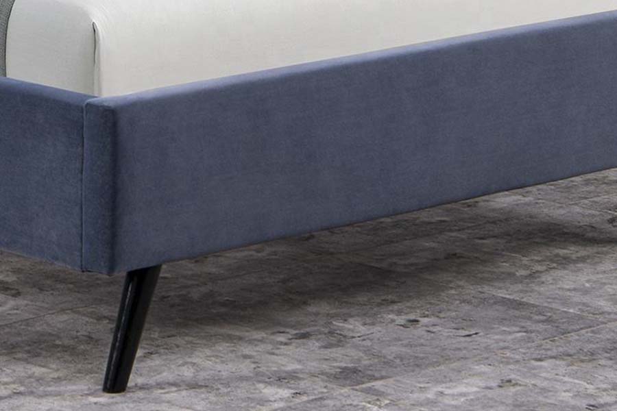 1663 Tweepersoons getuft fluweelhouten bed Gestoffeerd bed