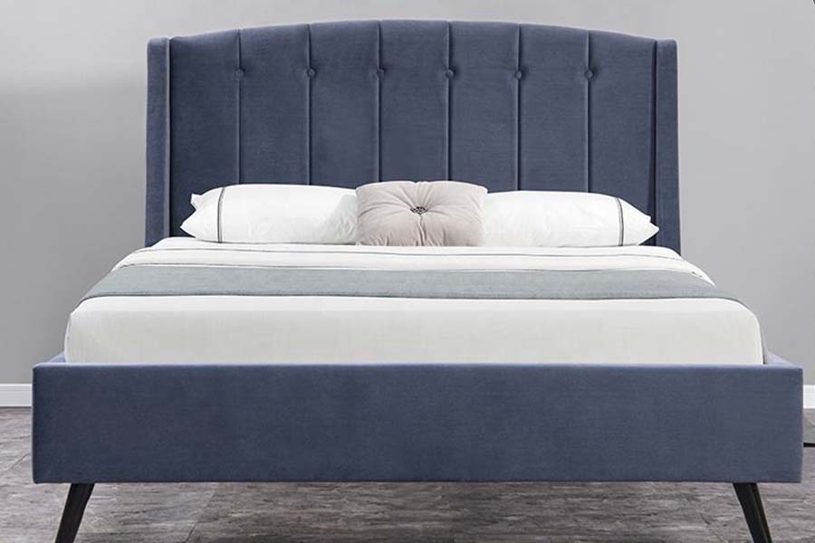 1663 Tweepersoons getuft fluweelhouten bed Gestoffeerd bed