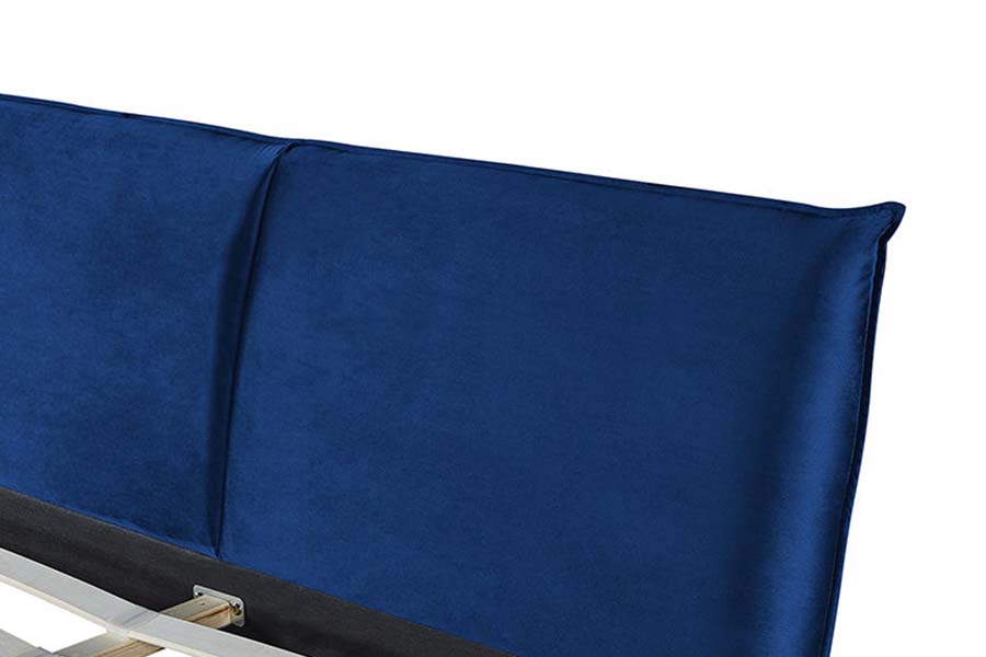 1494 Queensbed met houten poten, blauw, zacht gestoffeerd bed met hoofdeinde