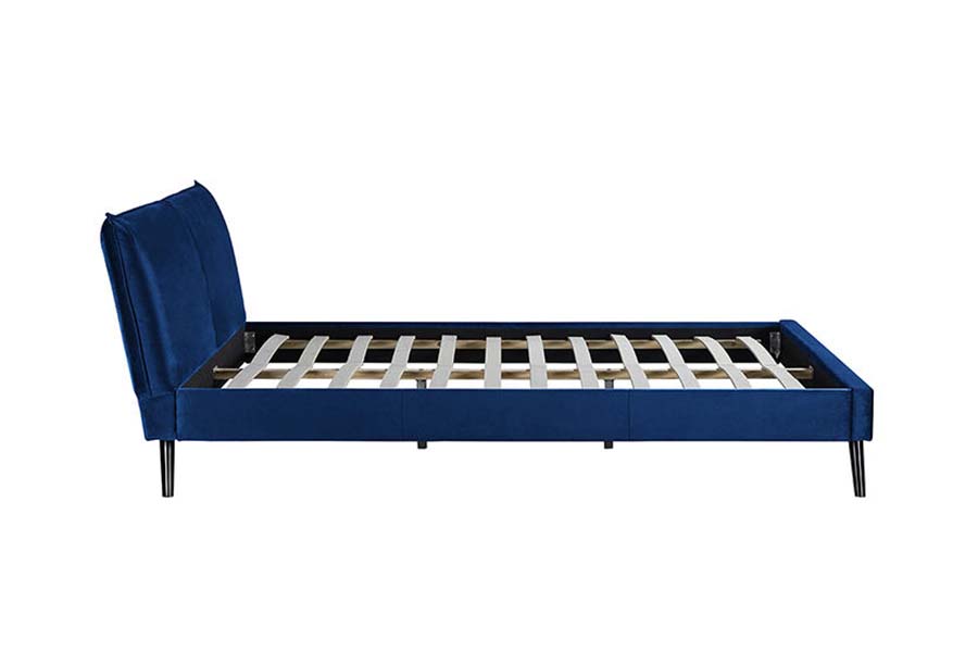 1494 Queensbed met houten poten, blauw, zacht gestoffeerd bed met hoofdeinde