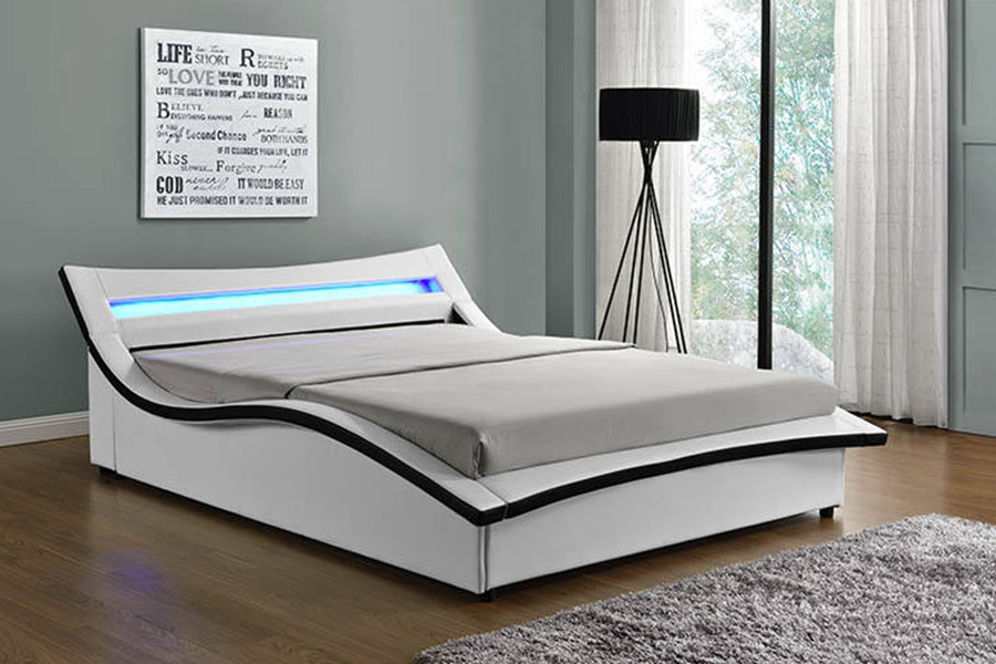 1877 Luxe PU-leer LED-gestoffeerd bedframe
