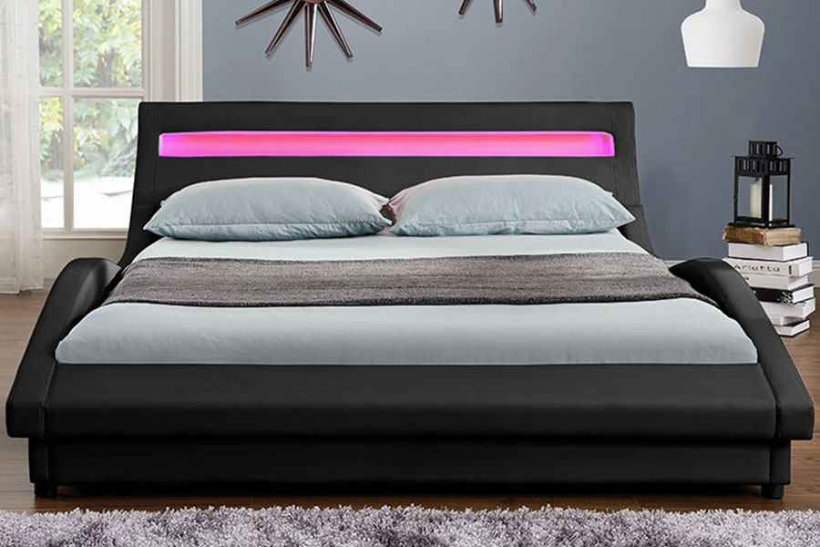 1111-1 PU-leer LED-gestoffeerd bedframe in Europese stijl