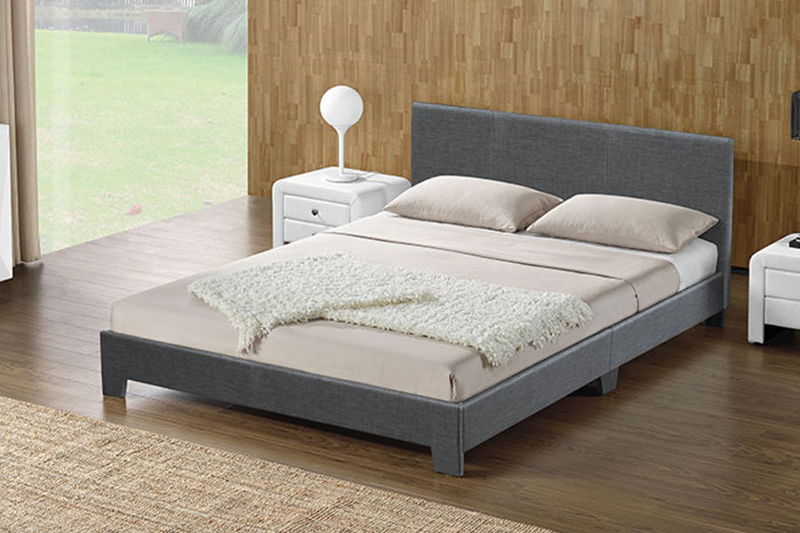 1142-2 Houten queensize bedframe in Amerikaanse stijl