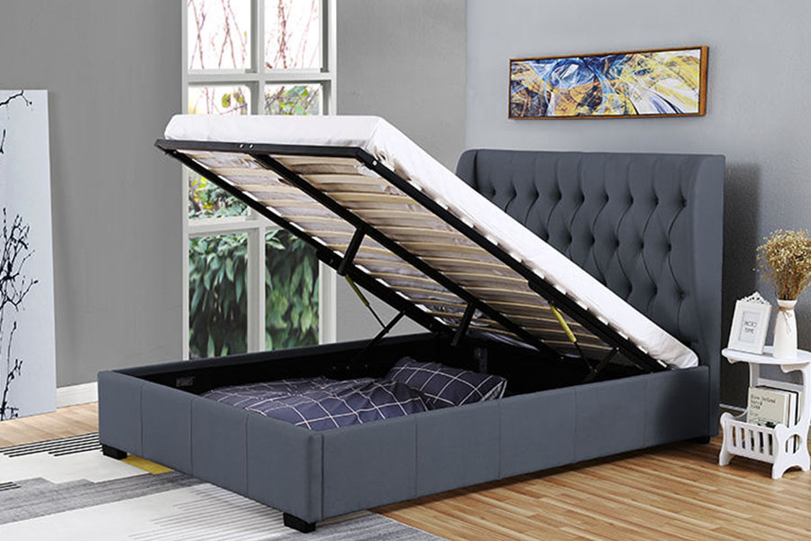 1310G Bedframe met opbergruimte met hoog hoofdbord en grijze stof met knoopdetail