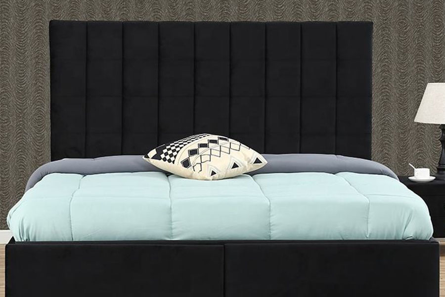 1344DG Kingsize lederen bedframe met gasliftlade en opbergruimte met getufte knopen