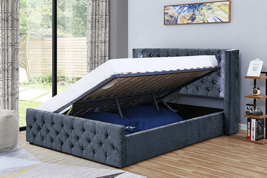 1290-1G Zilver-fluweel LED gevleugeld diamanten houten bedframe met opbergruimte