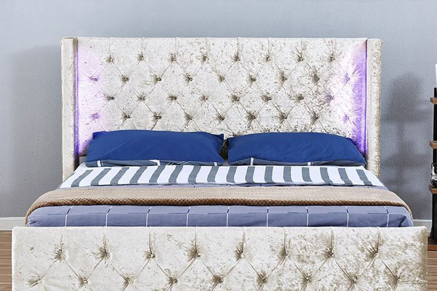 1290-1G Zilver-fluweel LED gevleugeld diamanten houten bedframe met opbergruimte
